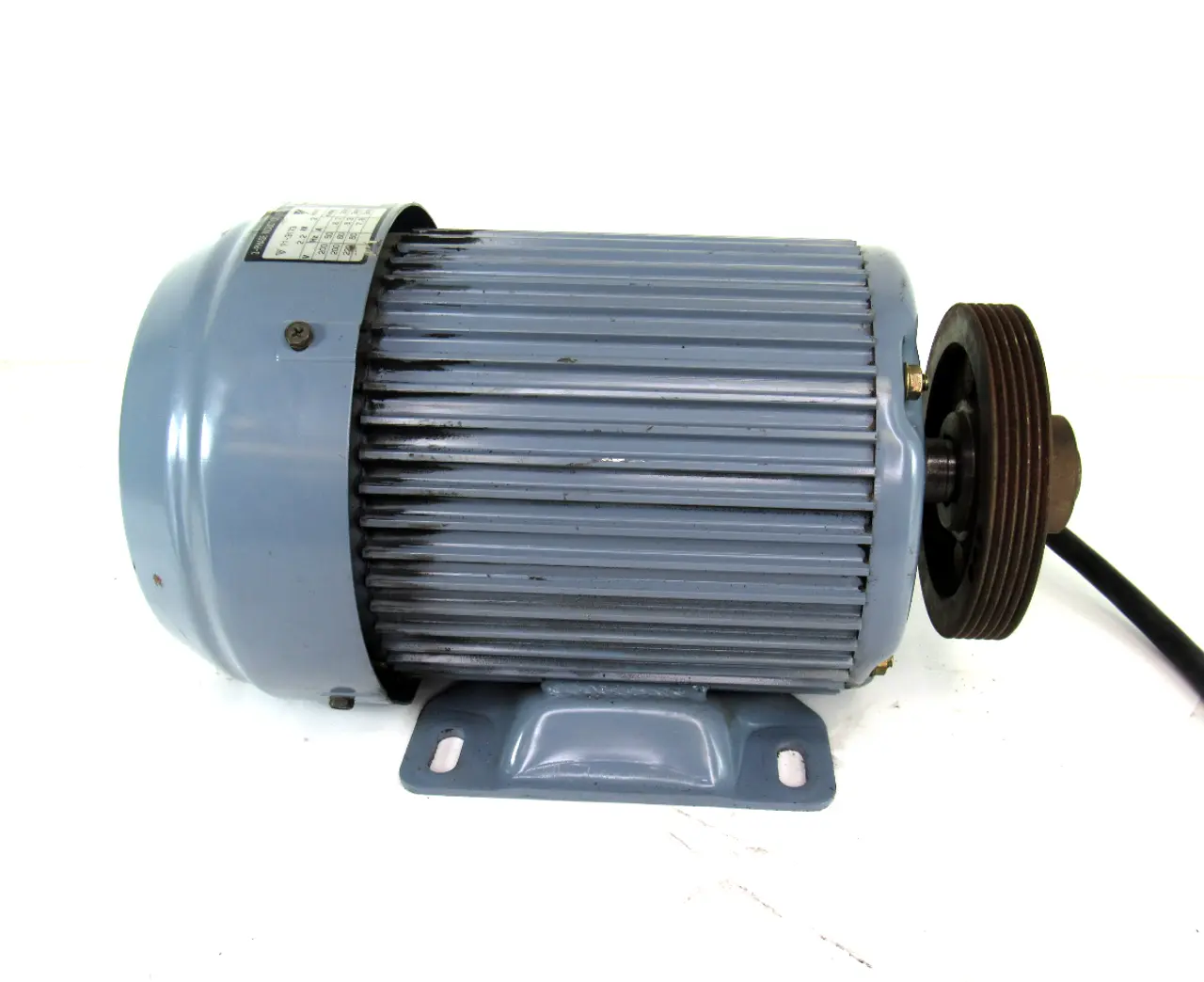 Yaskawa Electric FEQ JIS C 4210 Induction Motor, 3-Phase, 2-Pole, 2.2kW, 200-220V, 50/60Hz, 7.8-8.7 Amp, 2880-3480 r/min