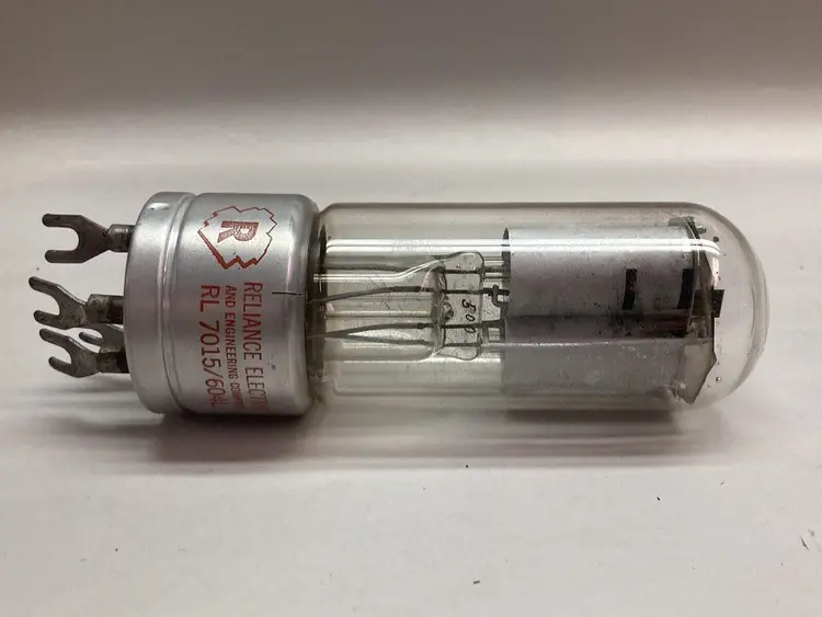 New | in-Stock RELIANCE ELECTRIC RL 7015/604L Miscellaneous Equipment (Electrical & Power) Ohio US | Surplus Asset Holdings #1236354