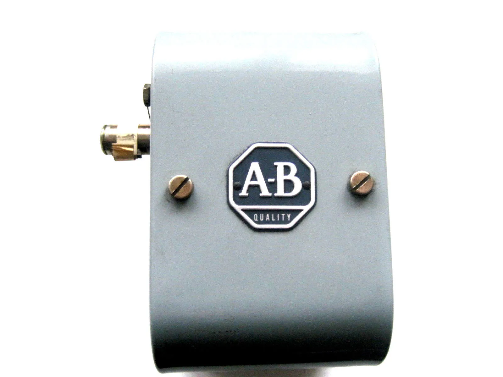 NEW ALLEN BRADLEY 803-P2 CAM SWITCH SER.A 803P2