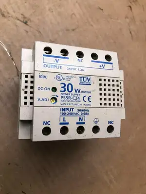 IDEC PS5R-C24 30W Switching Power Supply 24VDC 100-240VAC 50/60Hz