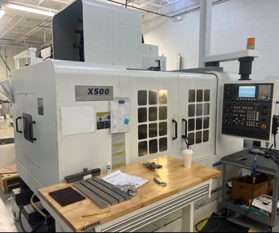 2015 HYUNDAI WIA VX500 Vertical Machining Centers | Bayou Machinery (2)