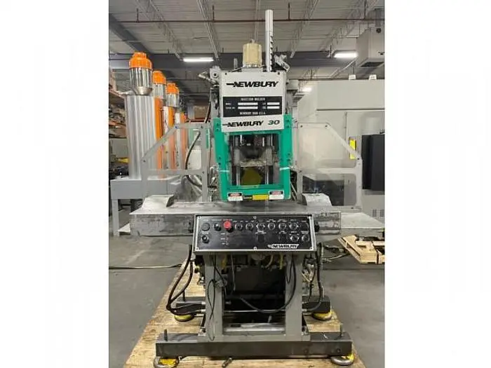 Used 1993 NEWBURY V3-30ARS Injection Molding Machines | Absolute Machinery #540528