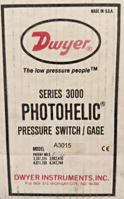 NEW DWYER A3015 PHOTOHELIC PRESSURE GAUGE SWITCH