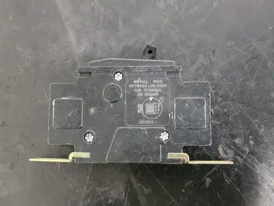 15 Amp, 1 Pole, 120/240 volts Circuit Breaker
