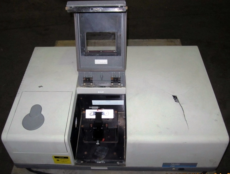 Nicolet 710 FT-IR Spectrometer, Item # 1643