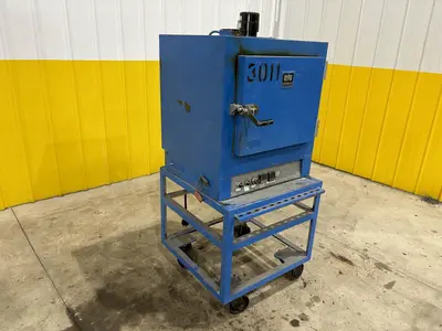 550 DEGREE X 18" X 18" BLUE M MODEL #OV-18A ELECTRIC OVEN: STOCK #21066