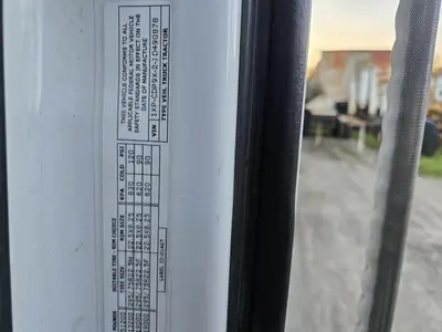 USED 2018 PETERBILT 567