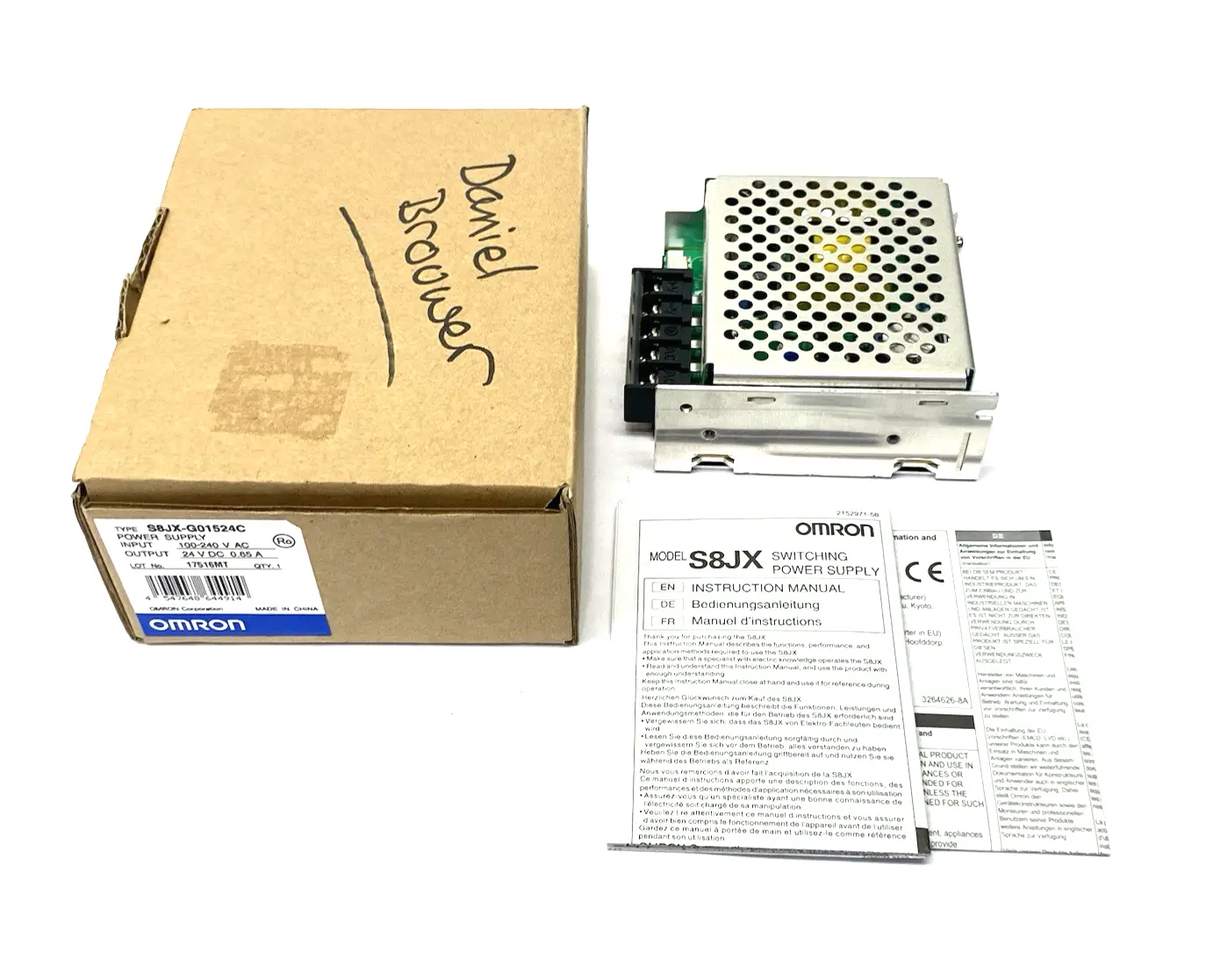 USED OMRON COVERED POWER SUPPLY INPUT 100 TO 240 VAC, OUTPUT 24V 0.65A
