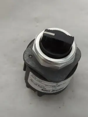 Used ALLEN BRADLEY 800T-U37 Potentiometers Ohio US | Surplus Asset Holdings #1547646