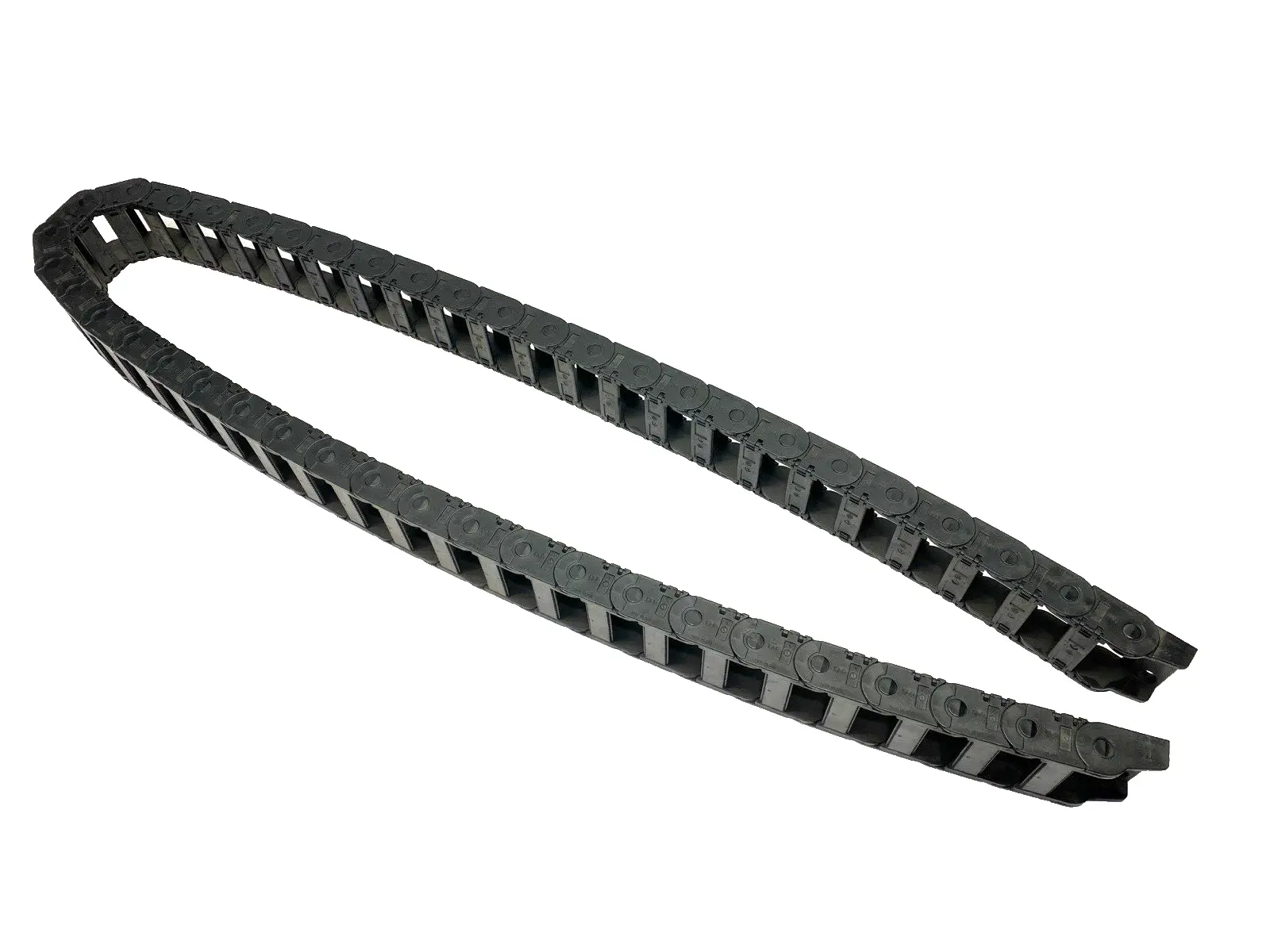 USED IGUS E-CHAIN CABLE CARRIER 45-LINKS 80" OVERALL LENGTH