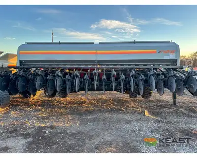 Used CRUSTBUSTER _UNKNOWN_ No-Till Drills Iowa US | Keast Enterprises #1360181