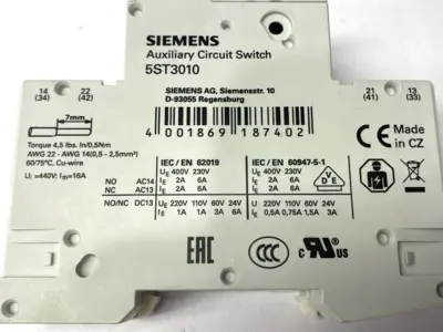 USED SIEMENS MINIATURE CIRCUIT BREAKER 1-POLE 230/400V 2A W/ 5ST3010 SWITCH
