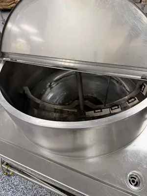 USED 2022 GUMMY TG50