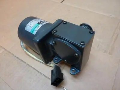 USED ORIENTAL MOTOR 4RK25C-25RB