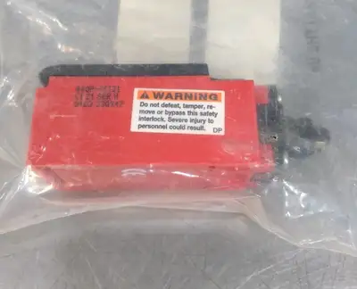 Allen Bradley 440P-SCI21/A GuardMaster Limit Switch Loc4C45