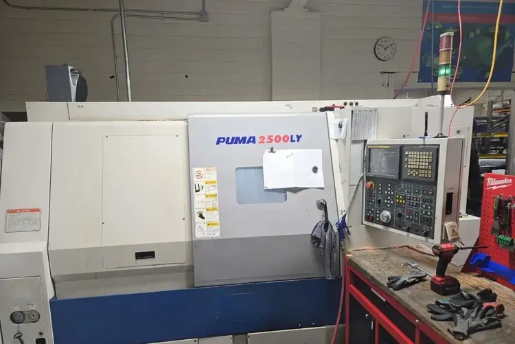 Used 2006 DOOSAN PUMA 2500 LY CNC Lathes Ohio US | Toolquip, Inc. #1548330