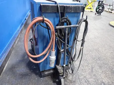 USED MILLER ELECTRIC MFG CO SYNCROWAVE 300