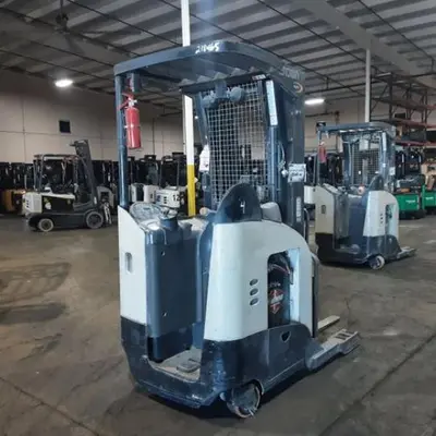 USED 2019 CROWN RR5725-45