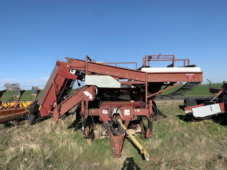 Used _UNKNOWN_ _UNKNOWN_ Self-propelled Harvesters Idaho US | Tri-Steel Manufacturing #1557198