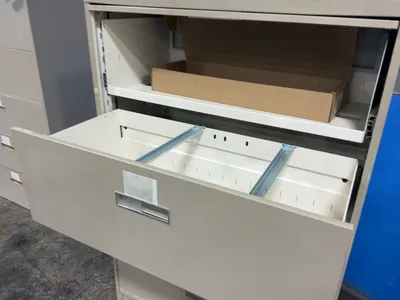 Used STEELCASE _UNKNOWN_ Cabinets Ohio US | HGR 24 #1083969