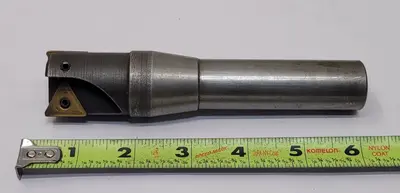 Used _UNKNOWN_ R8 TOOLING Shell Mills Kentucky US | Aucto #1342207