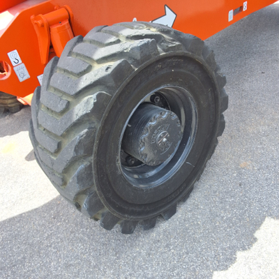 USED 2013 JLG 800AJ