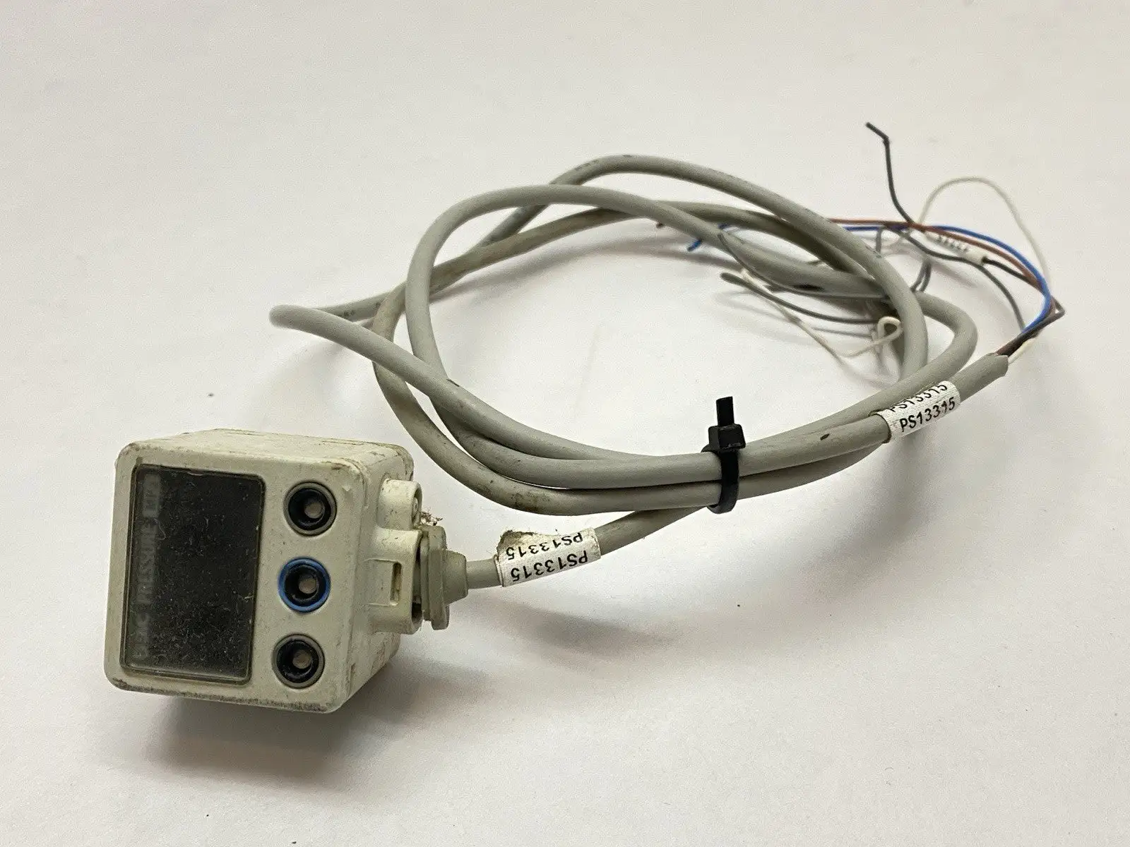 ISE40A-N01-T | SMC  Pneumatic Pressure Switch -  For parts or not working