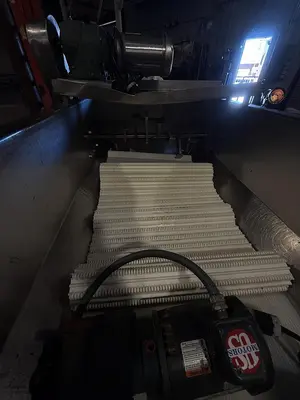 KIBBLING TROUGH/CONVEYOR