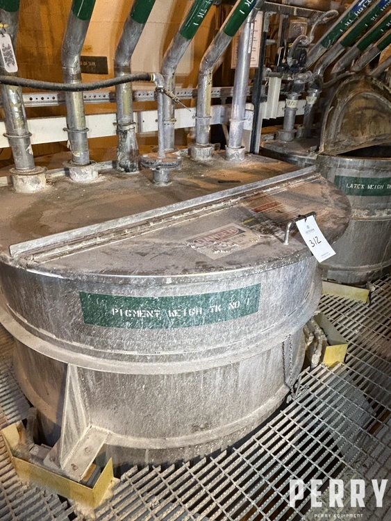 1991 STAINLESS STEEL TANK 1,070 GALLON Stainless Steel Tanks | Perry Equipment