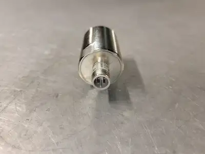 USED OMRON E2E-X10F1-M1