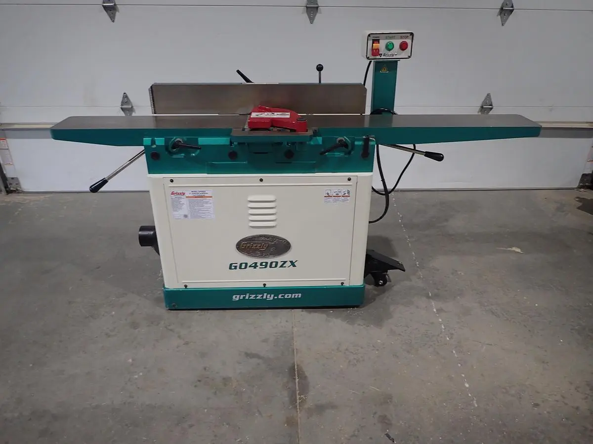 Used 2023 GRIZZLY G0490ZX Woodworking Jointers New York US | Martin's Woodworking Machinery #1404192