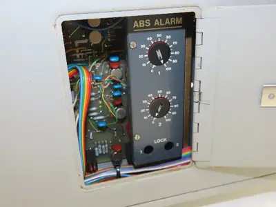 Foxboro 2B7701 230SE-G SPEC 200 HMI Control Station