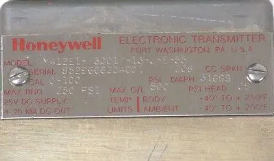NEW HONEYWELL Y412E1-/3001/-13-J-E-55 ELECTRONIC TRANSMITTER W/ ITT 3BF PROBE