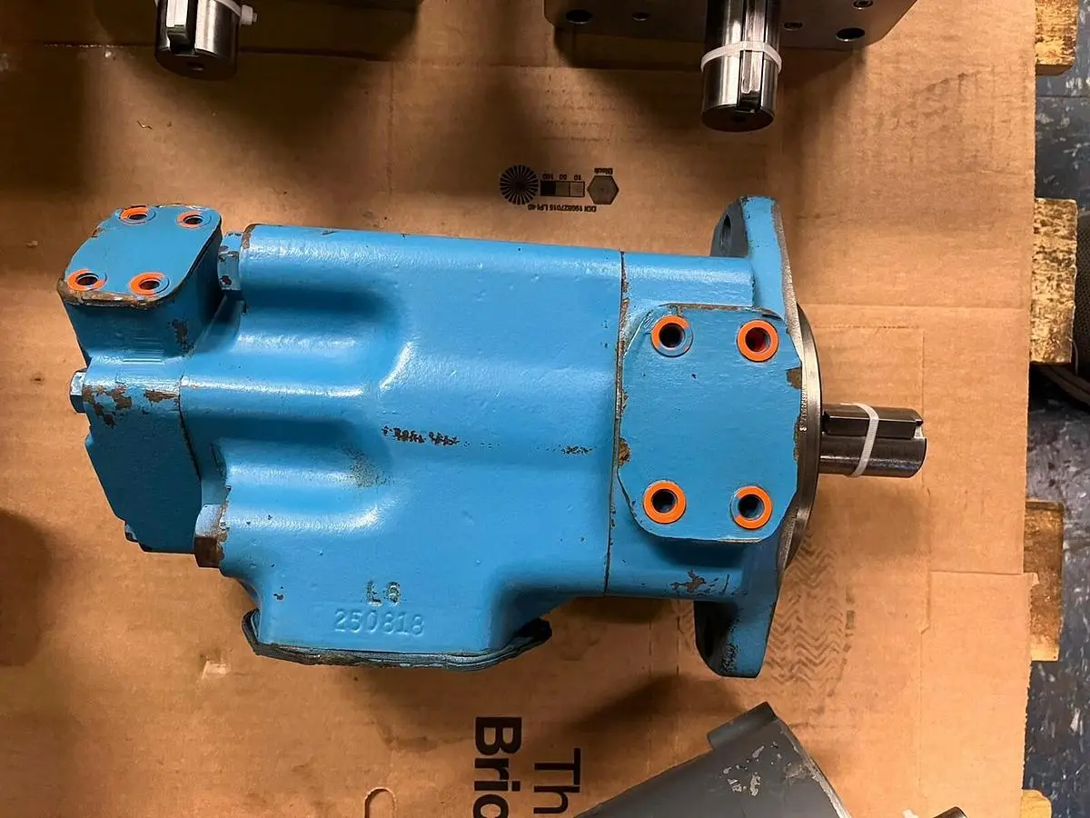 Used VICKERS F3-3520V30A12F-1BA22R Pumps | Surplus Asset Holdings #1206295