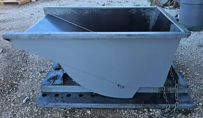 USED MODERN EQUIPMENT CO. 1/4 CU. YARD