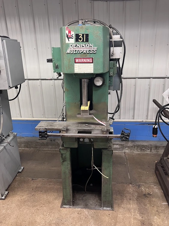 Used _UNKNOWN_ _UNKNOWN_ C-Frame Presses Michigan US | Miedema Asset Management Group #1371742