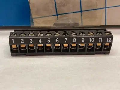 New | in-Stock BUCHANAN SSB4P12S11 Miscellaneous Equipment (Electrical & Power) | Surplus Asset Holdings #1197554