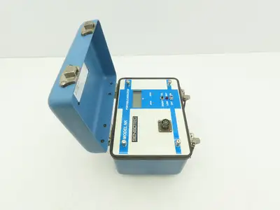 Sensotec 060-3155-01 Model NK Portable Indicator 0-19999 Scale 4VDC