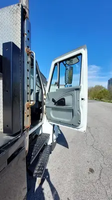 2009 INTERNATIONAL 4300 FLATBED TRUCK | Platinum Group (28)