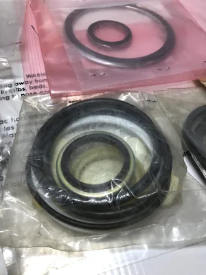Dresser/Flowserve MISC Lot of O Rings/Fittings (MISC LOT)