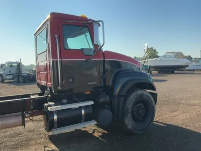 Used 2006 MACK CV700 Conventional trucks Michigan US | Miedema Asset Management Group #1335816