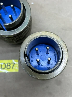 NEW Amphenol 97-3106A-20