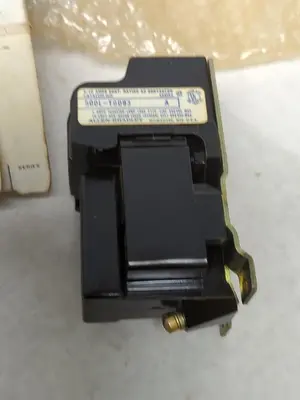New | in-Stock ALLEN-BRADLEY 500L-T0D93 Miscellaneous Equipment (Electrical & Power) | Surplus Asset Holdings #1196085