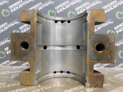 Unbranded 55618-2 Babbit Sleeve Bearing 3in Bore 6.7 in OD 4.8 in H Rusty Used