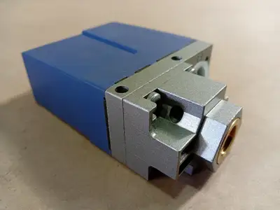 NEW TELEMECANIQUE XMLA160D2S11