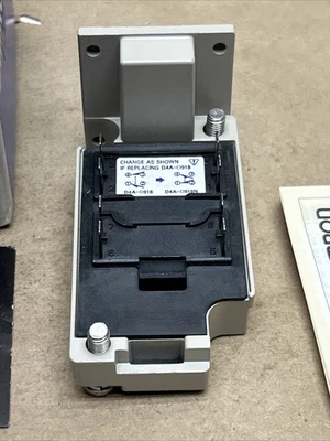 NEW Omron D4A0900N