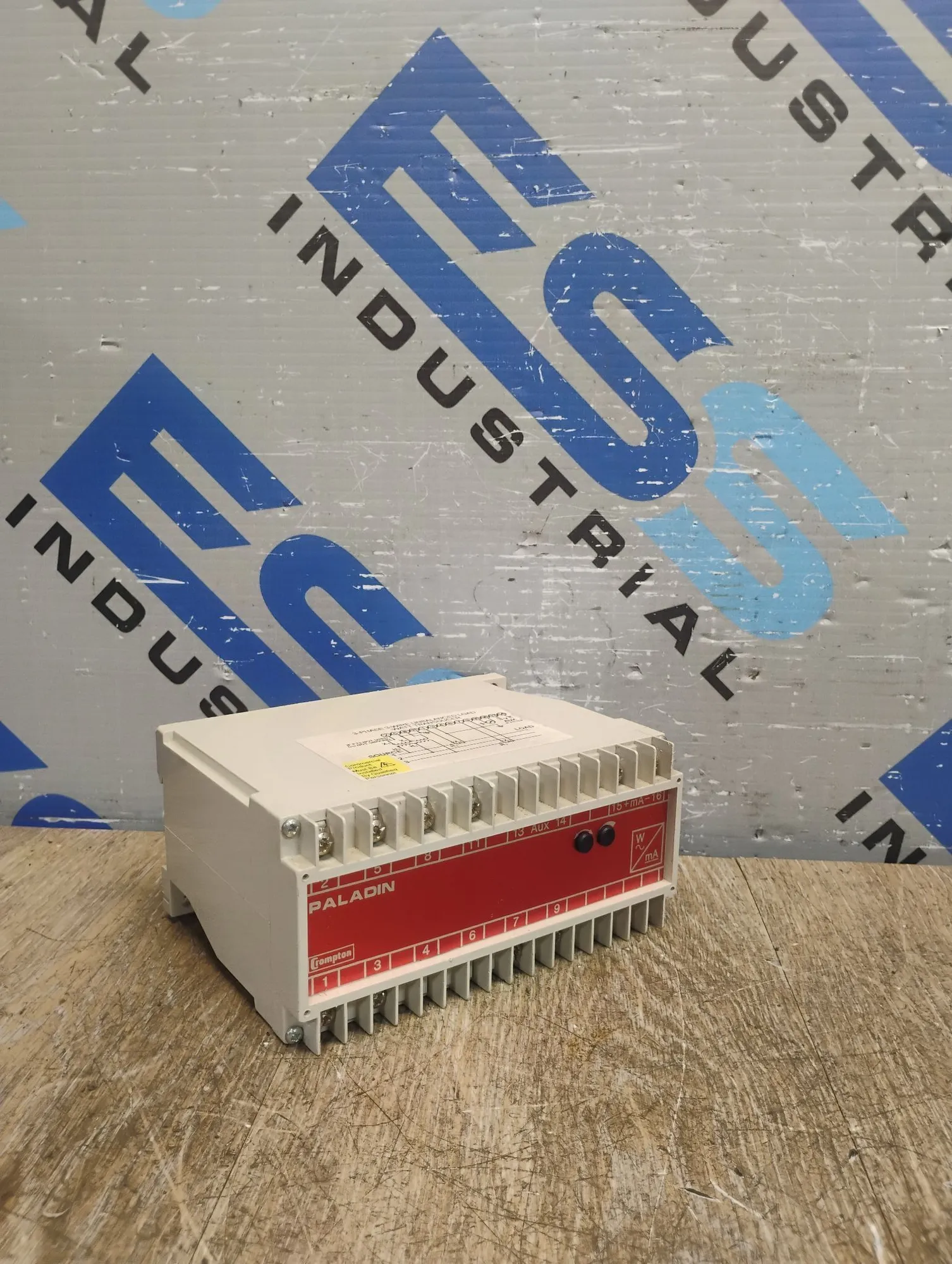 USED Crompton 256-TWMU
