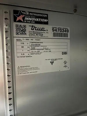 Used TRUE T- 35G - HC  FGDO1 Display Refrigerators Florida US | BAM Discount Restaurant Equipment #1393601