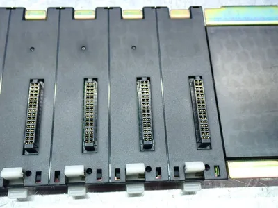 USED OMRON C200HWBC101V1