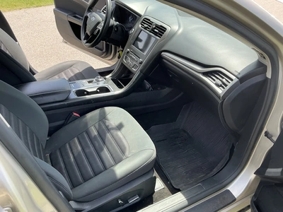 USED 2018 FORD FUSION